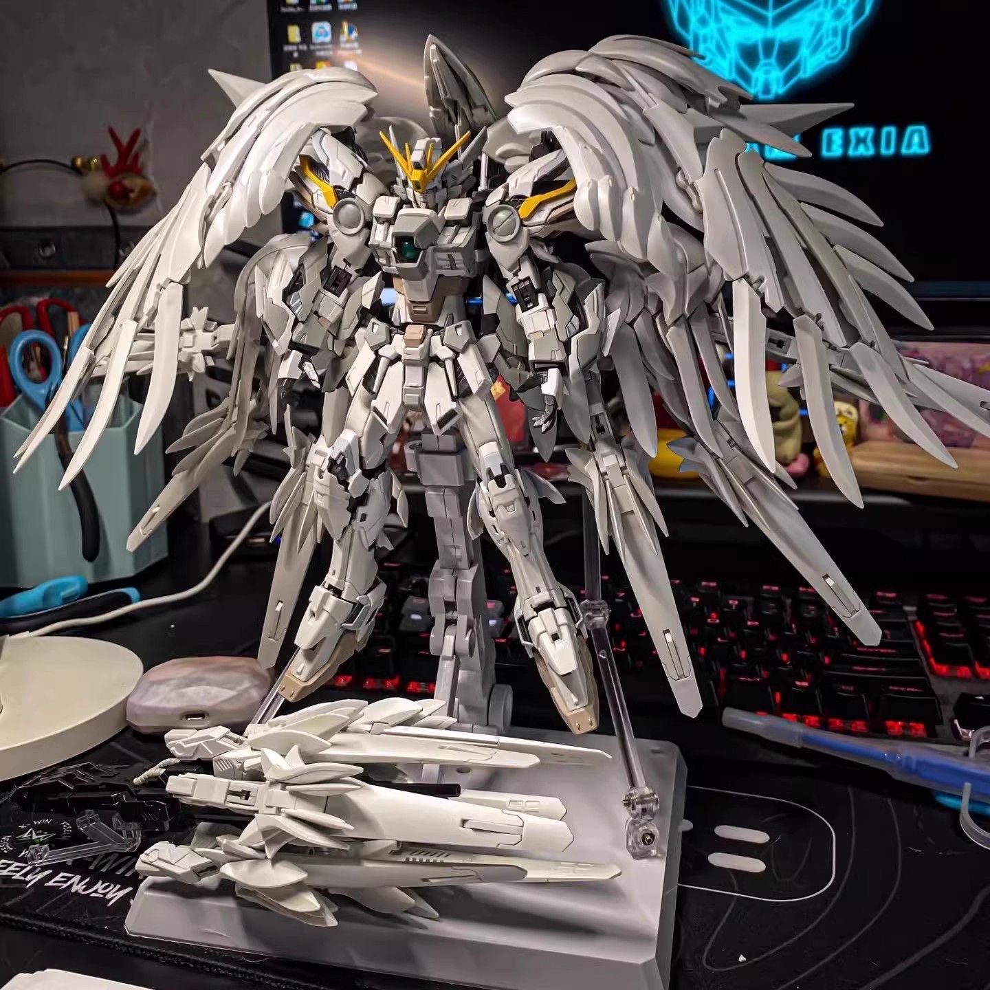 В наличии: Daban 8827 Wing Zer – обзор и цена Model Kit Nemesis